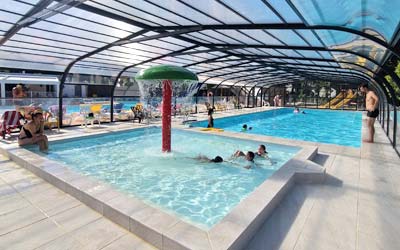 Campsite with heated indoor swimming pool near La Baule