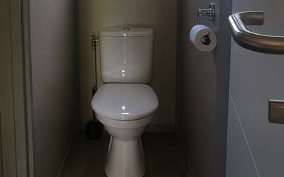 WC in a mobile home for rent on a campsite near La Baule